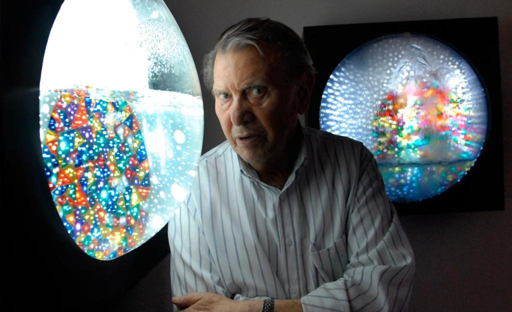 Adiós a Gyula Kosice, un artista de vanguardia que dejó la Fuente del&nbsp;Milenio