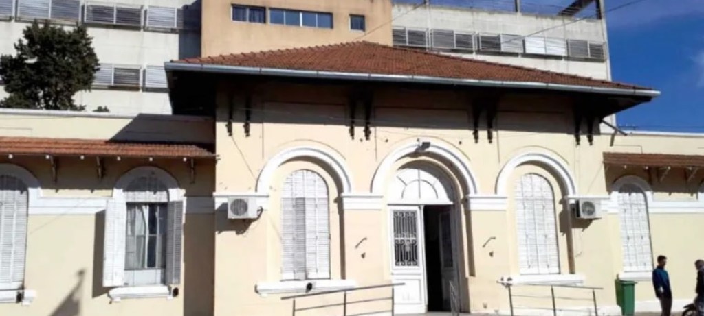 Salud entregó 16 millones de pesos para el hospital Piñeyro. (Foto: Prensa Gobernación).