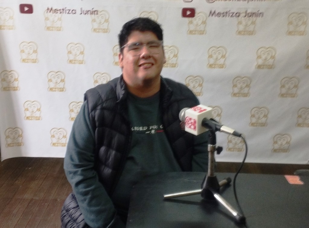 Emprendedor juninense crea un chatbot de noticias que impulsa la economía del&nbsp;conocimiento