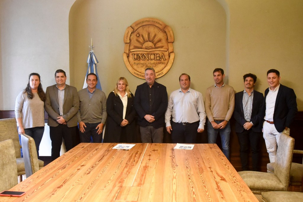 La Unnoba firma convenios clave con municipios: capacitación en marketing digital e inteligencia&nbsp;artificial