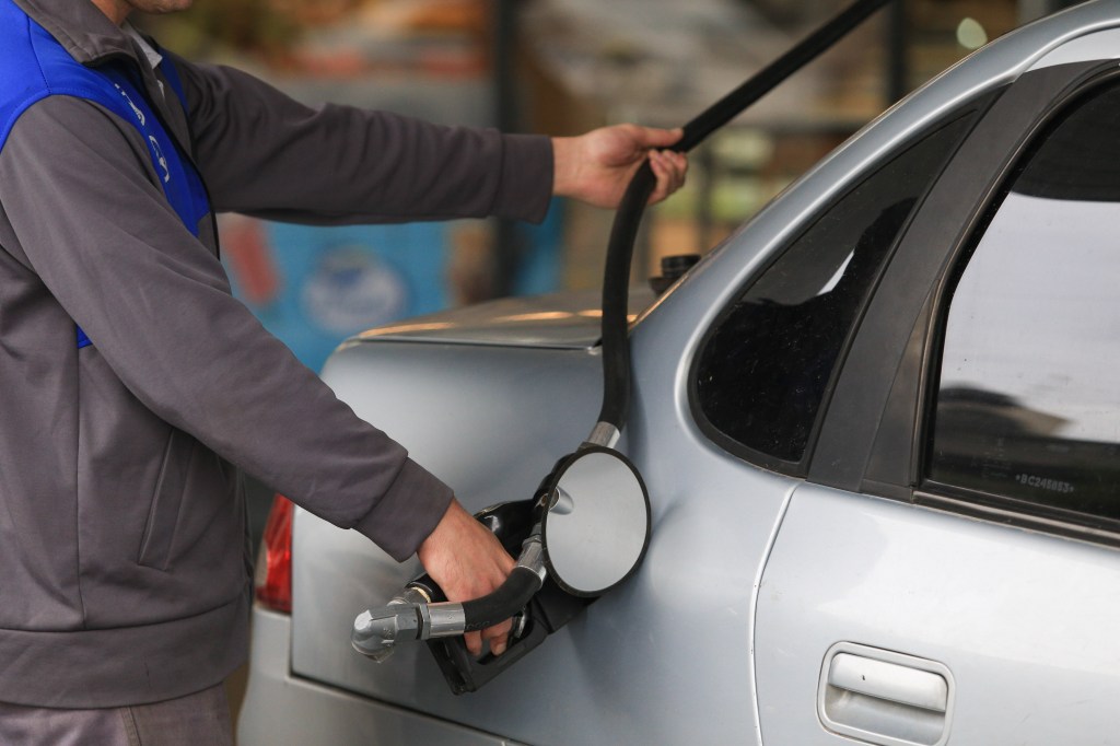 El Gobierno busca frenar la tasa al combustible en los municipios bonaerenses: cuánto se recauda en Junín y adónde van los&nbsp;fondos