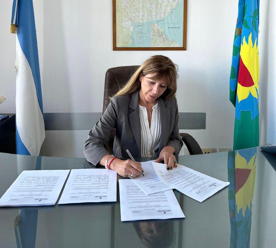 Preocupación por la ludopatía en adolescentes: proponen prohibir sitios de apuestas en redes de internet de las escuelas&nbsp;bonaerenses