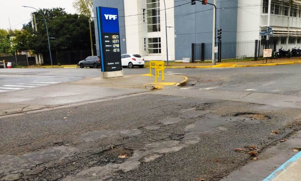 Críticas por la tasa al combustible en Junín.