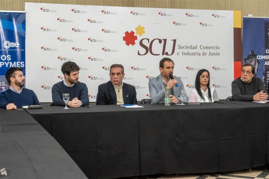 Petrecca inauguró seminario sobre centros comerciales abiertos y destacó el trabajo conjunto para potenciar la actividad&nbsp;comercial