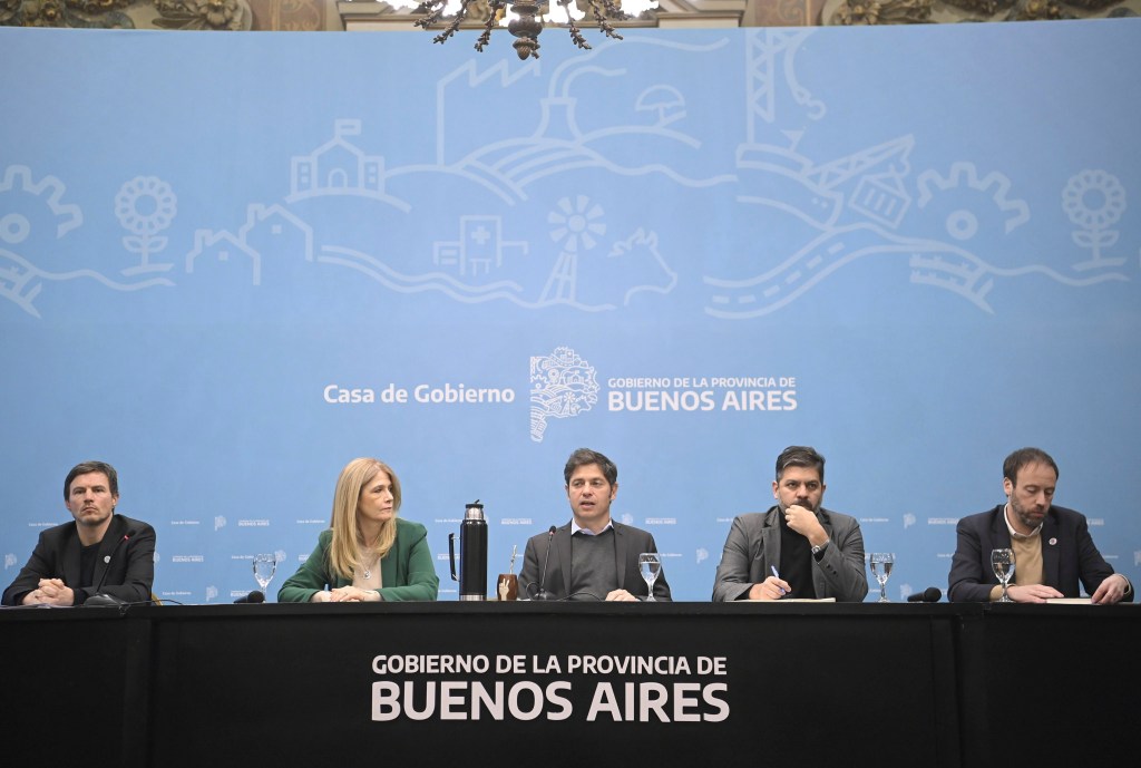 Kicillof impulsa su propio RIGI: desafía al Gobierno y apuesta a retener la planta de GNL en la&nbsp;Provincia