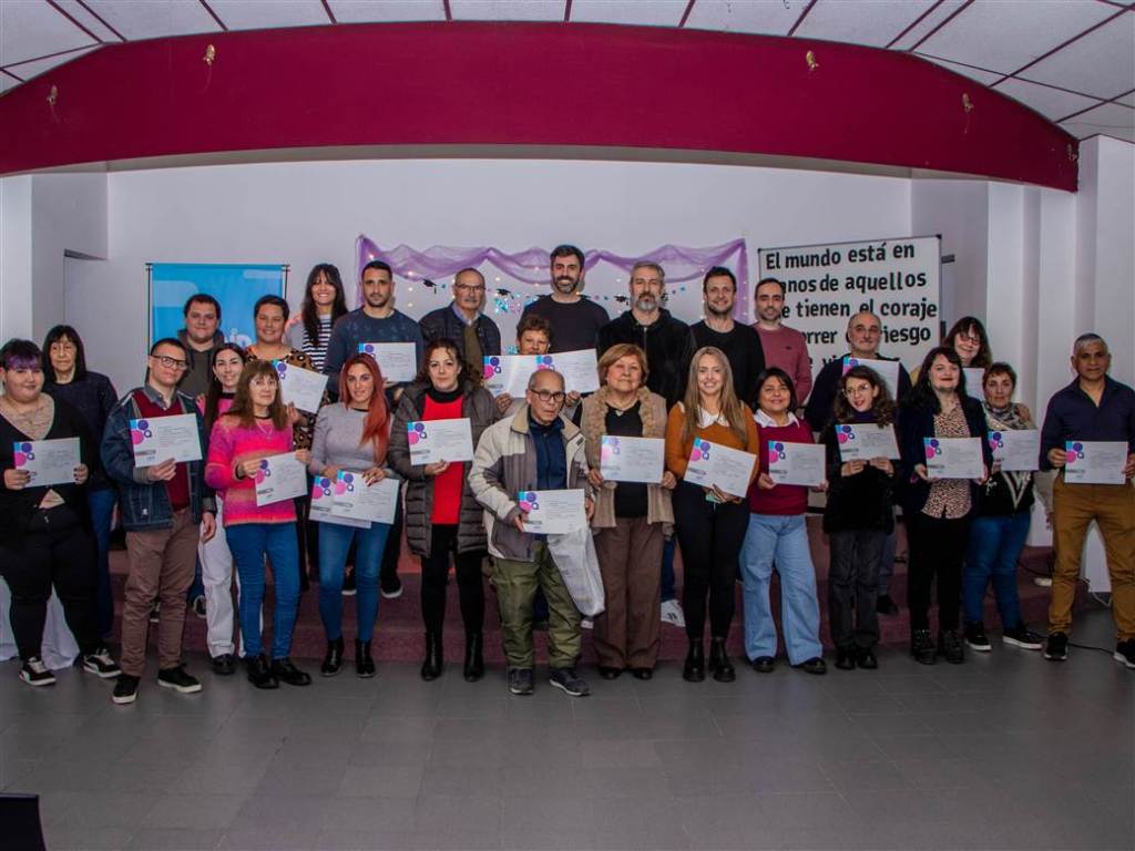 Nodos Tecnológicos: se capacitan cada vez más vecinos y el municipio trabaja para achicar la brecha&nbsp;digital