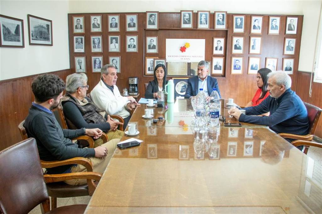 Funcionarios municipales analizaron la ordenanza de tránsito pesado con autoridades de Comercio e Industria y&nbsp;FEBA