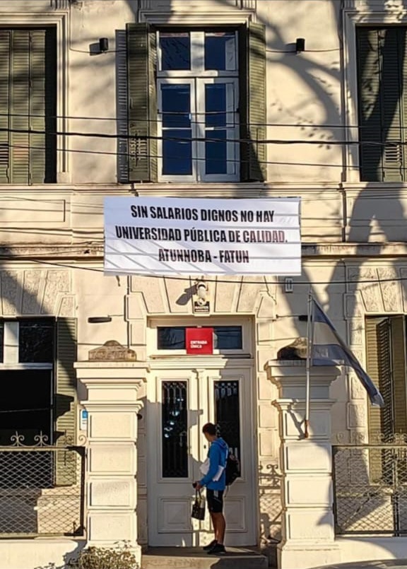 El paro ujniversitario impacta en la Unnoba. 