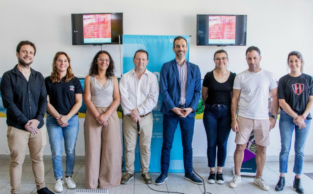 Disfruta de la Fiesta del Fiambre en Agustín Roca el 2 y 3 de noviembre. Entrada libre, música, desfiles y lo mejor de la gastronomía local. ¡No te lo pierdas! (Foto: Prensa Gobierno de Junín).