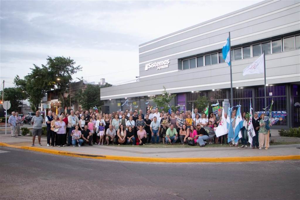 Petrecca valoró el rol y compromiso del fomentismo para seguir construyendo un Junín mejor para todos los vecinos. (Foto: Prensa Gobierno de Junín).