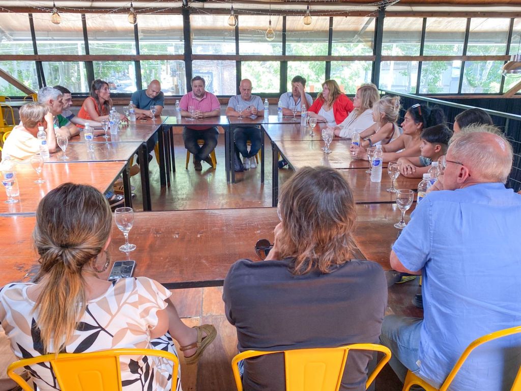 La mesa de Axel de Junín se reunió para cerrar el año. (Foto: Prensa Peronismo Juninense).