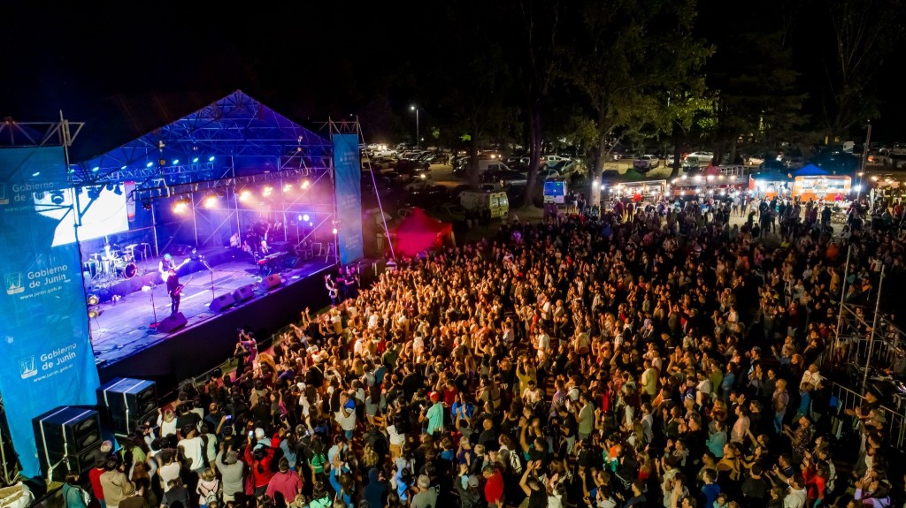 Los Tipitos deslumbraron en el festival Actitud Rock & Bike: así se vivió la segunda noche en&nbsp;Junín