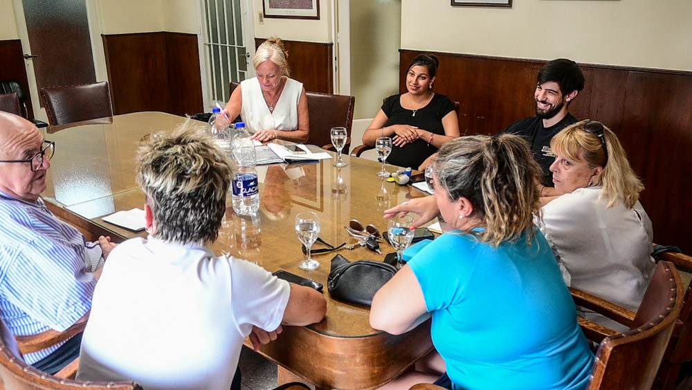 El Municipio y las librerías locales se unen para ofrecer canastas escolares económicas y de calidad. (Foto: Prensa Gobierno de Junín).