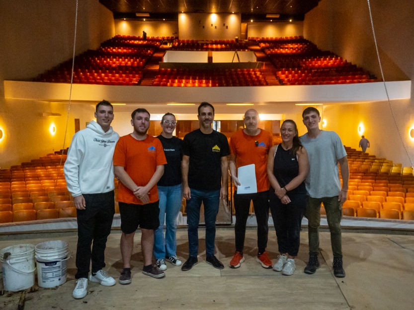 El intendente Pablo Petrecca celebró la reinauguración del icónico Teatro San Carlos y destacó el derrame económico que generará en turismo, gastronomía, hotelería y comercios locales. (Foto: Prensa Gobierno de Junín).