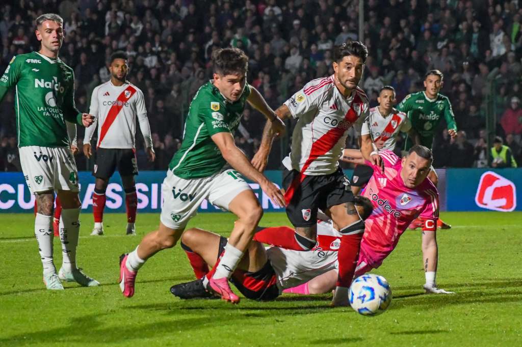 Sarmiento rozó la hazaña ante River en Junín y dejó una gran&nbsp;imagen