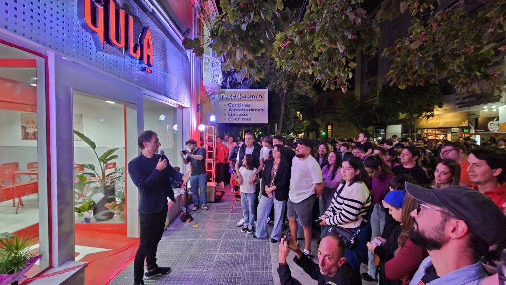 Gula inauguró su nuevo local en Junín con música en vivo, barra de tragos y&nbsp;regalos