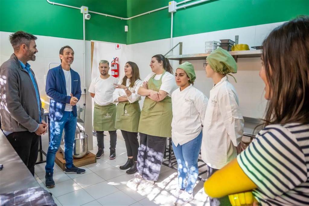 Nona Mía, cafetería y pastelería en Junín. 