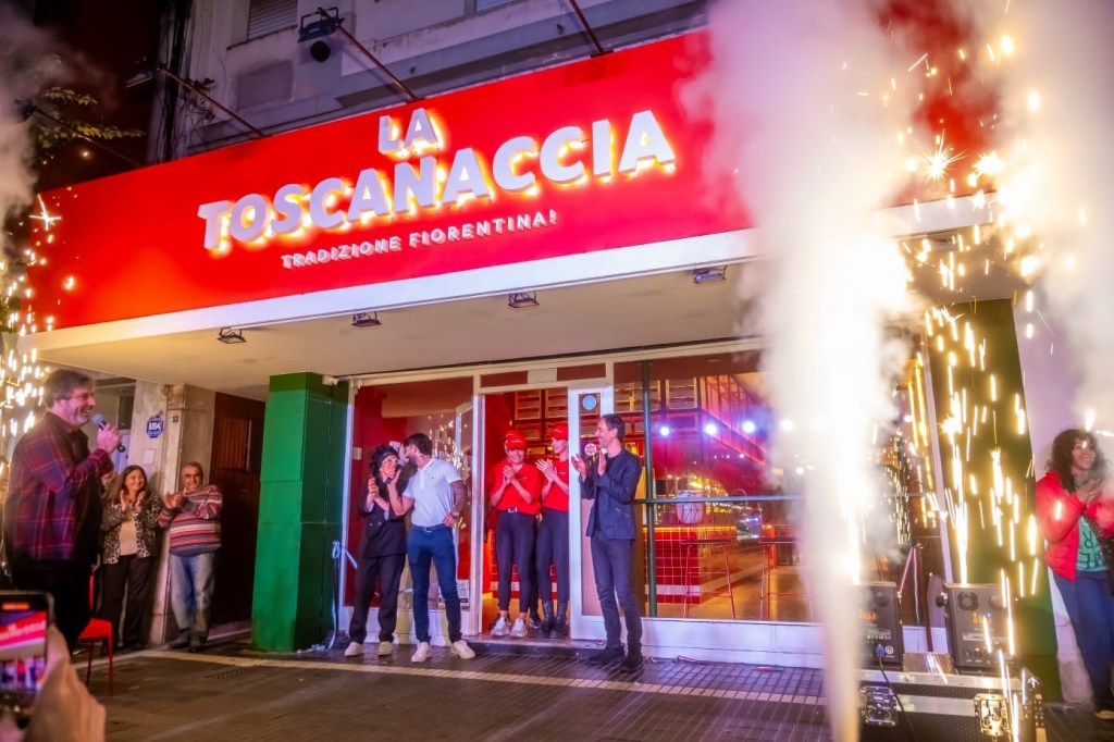 La Toscanaccia inauguró en Junín con una gran fiesta: música, sorteos y regalos para cientos de&nbsp;asistentes