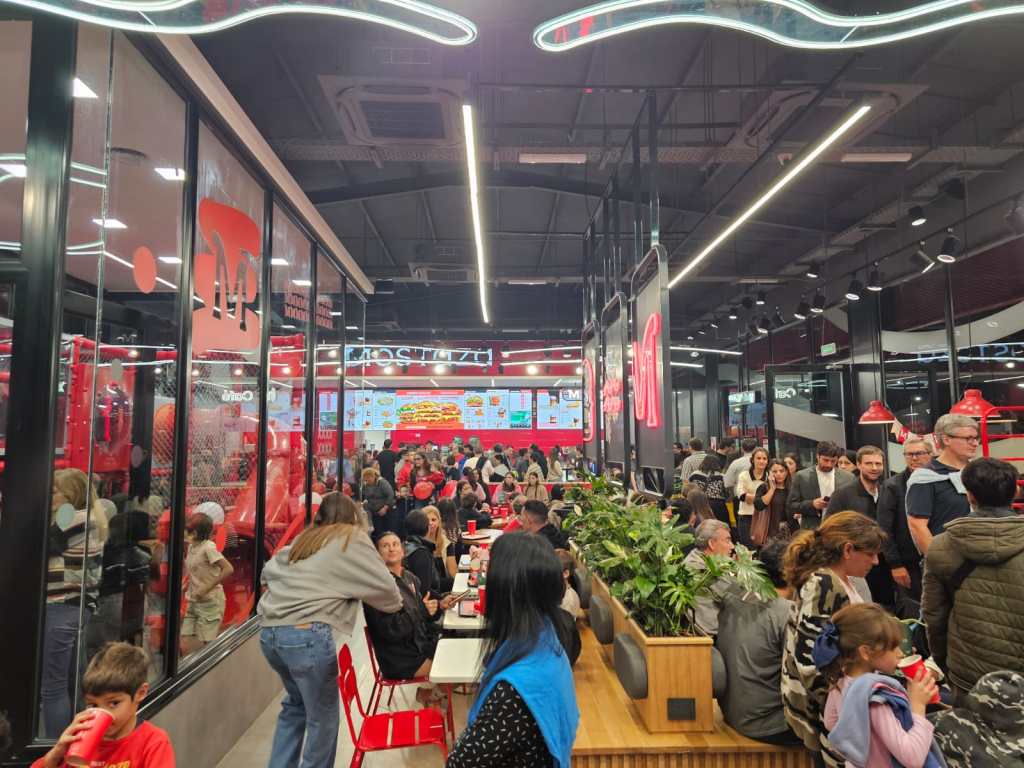 Mostaza abrió su primer local en Junín. (Foto: EN).