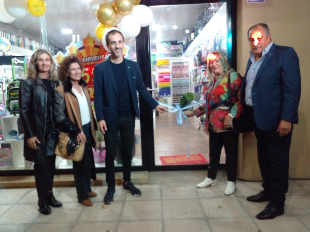 Con historia y visión de futuro: Librería Rucci abrió un nuevo local en Junín. (Foto: Prensa Gobierno de Junín).