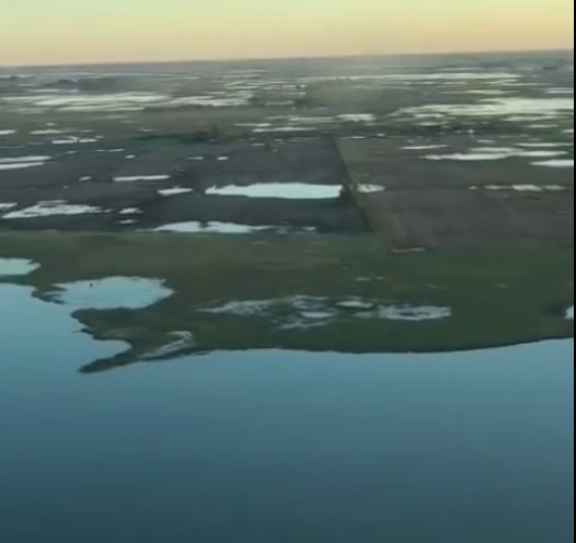 El agua lo cubrió todo: impactante video aéreo revela la magnitud del temporal en&nbsp;Laplacette