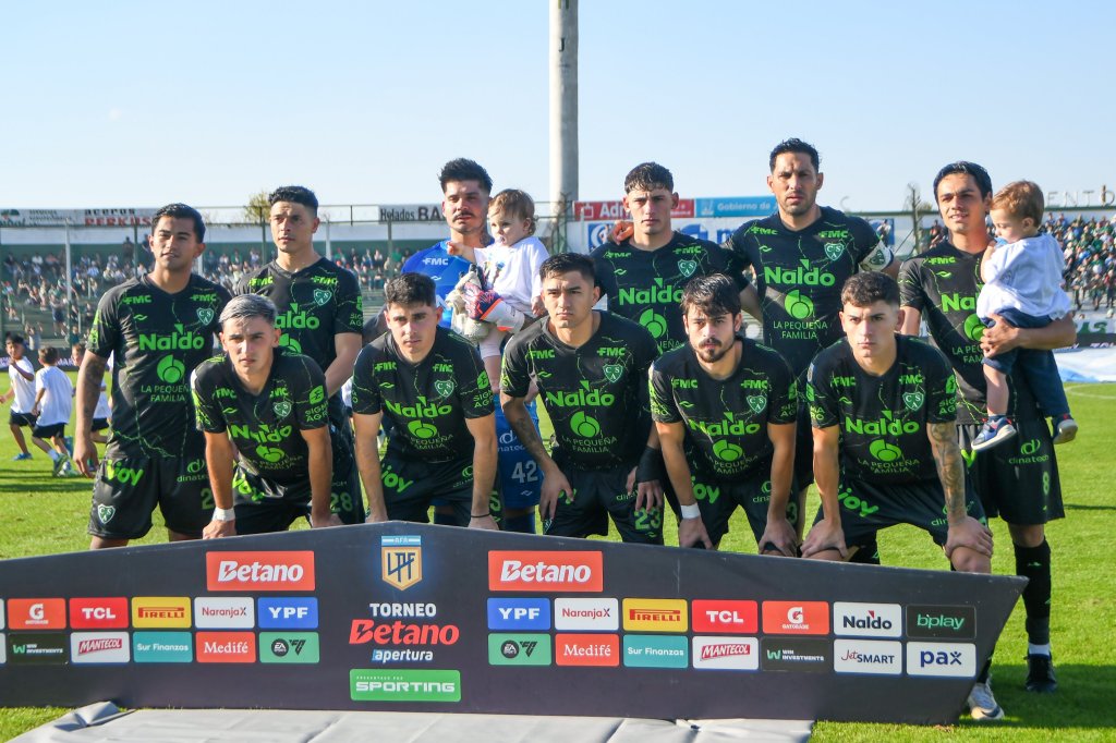 Sarmiento visita a River en el Monumental con la misión de dar el golpe y escapar del&nbsp;descenso