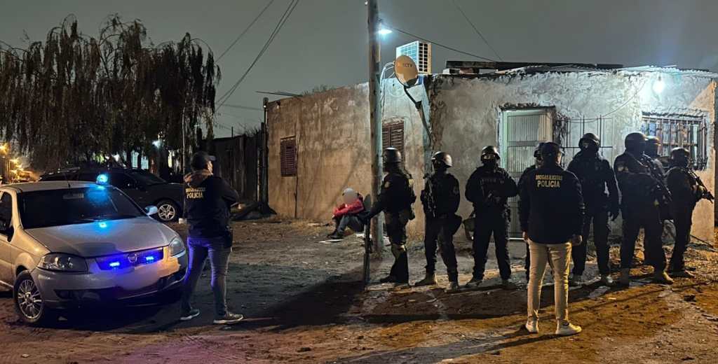 Transformó su casa en un kiosco narco: detuvieron a un hombre de 65 años en el barrio La Celeste de&nbsp;Junín