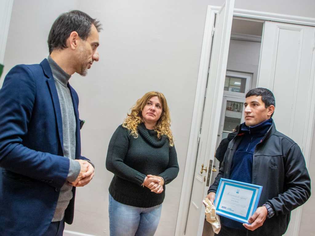 Rescató a dos nenes de una casa en llamas en Morse: el heroico acto de un inspector&nbsp;municipal