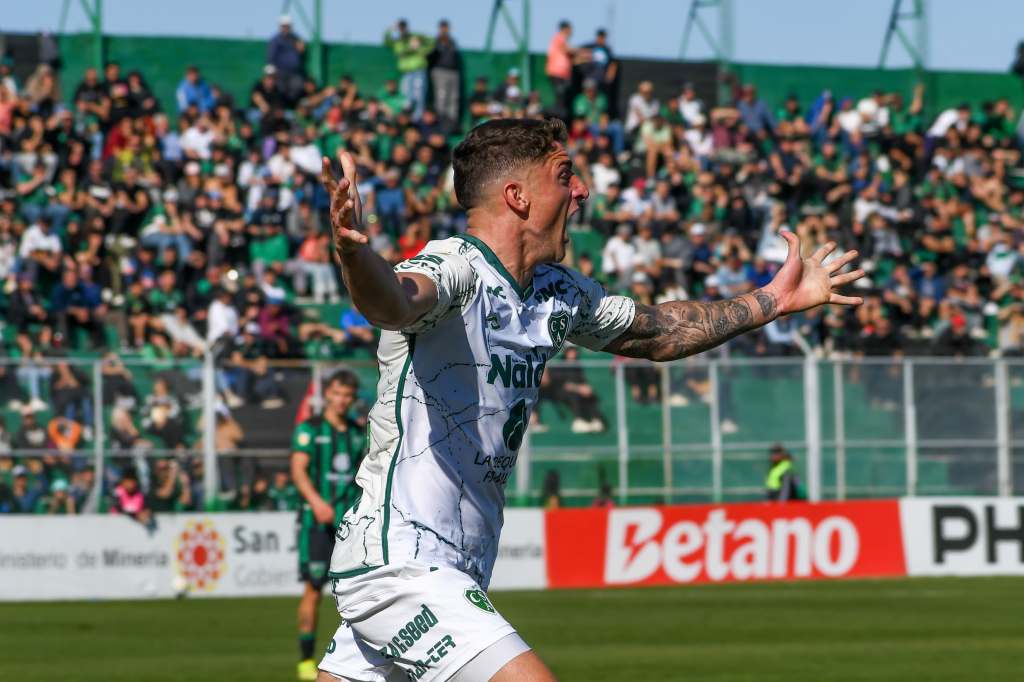 Sarmiento ganó en San Juan y se ilusiona con salir del&nbsp;fondo