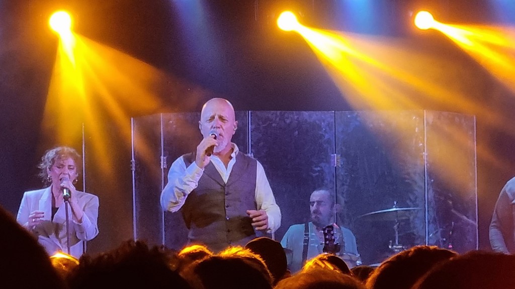 Video: Gustavo Cordera volvió a Junín con un show catártico y cantó “Un Pacto” junto a Guido&nbsp;Covini