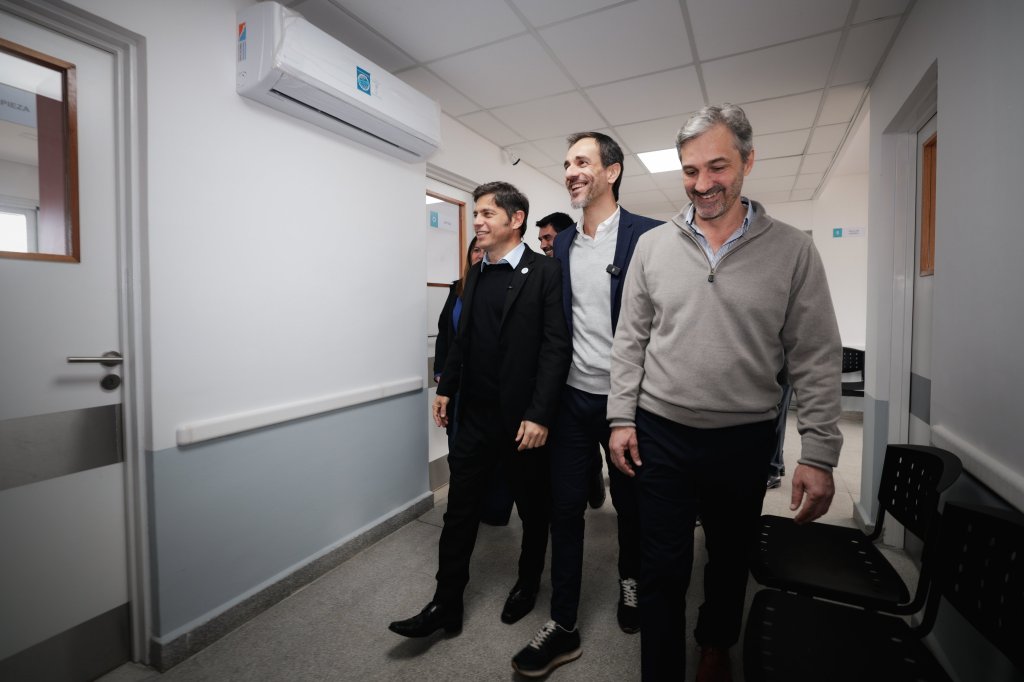 Video: así fue el tenso momento entre Kicillof y Petrecca en Junín por las obras paralizadas y las críticas a Milei y&nbsp;Macri