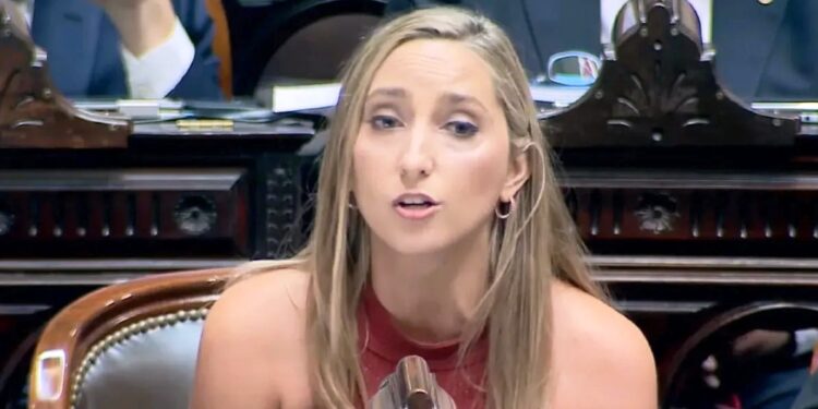 Una legisladora nacional denunció que en Junín LLA ofrecía cargos públicos a cambio de pautas&nbsp;publicitarias