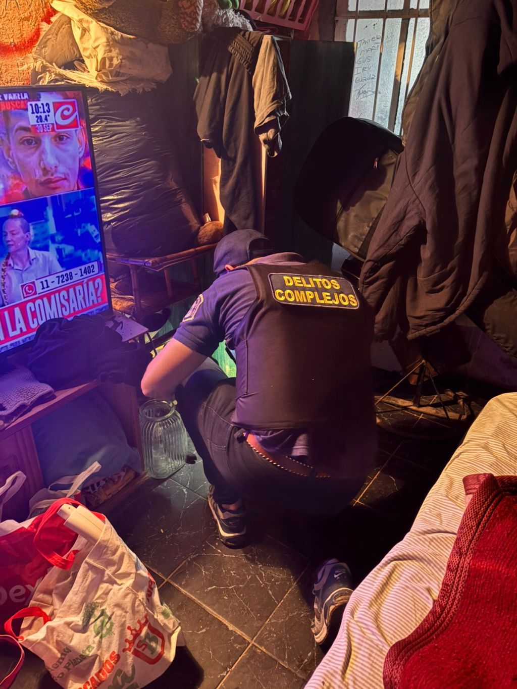 Junín: allanaron una casa en el Barrio Los Almendros y notificaron a una mujer por encubrir el robo de un&nbsp;celular