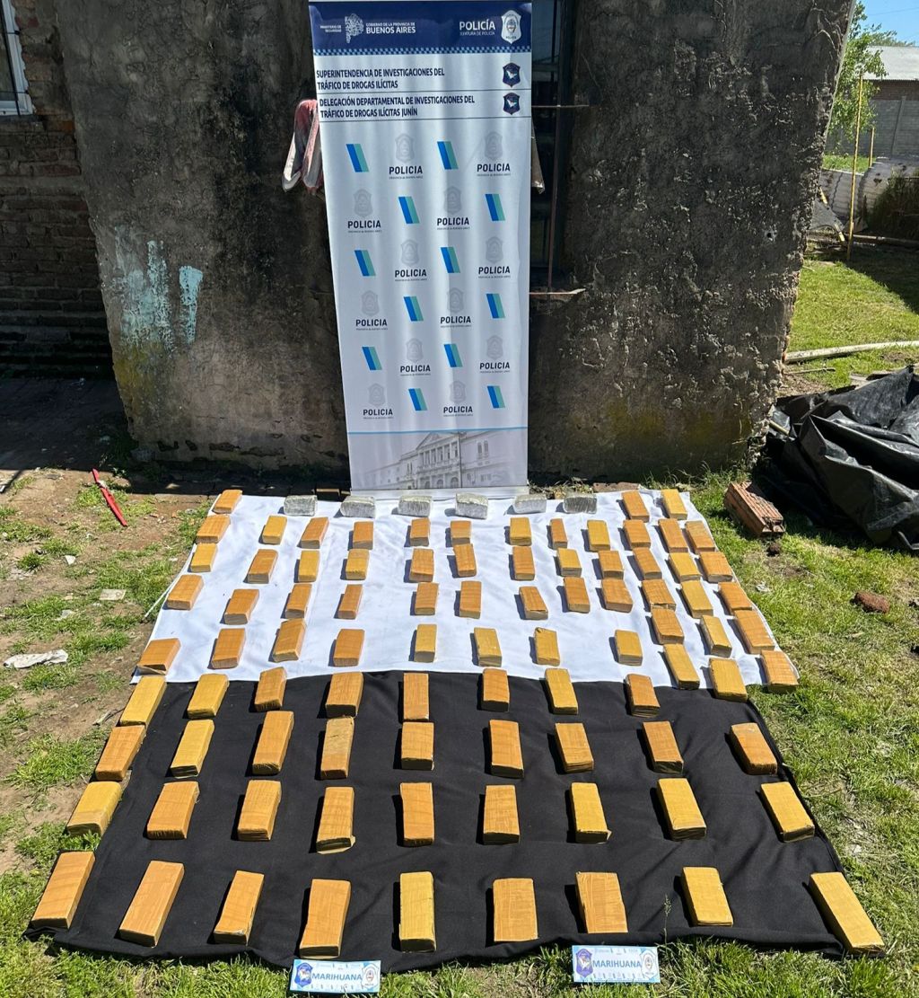 Cayó una banda narco con conexiones en Junín, Chacabuco y el Conurbano: seis detenidos y más de cien ladrillos de marihuana&nbsp;secuestrados