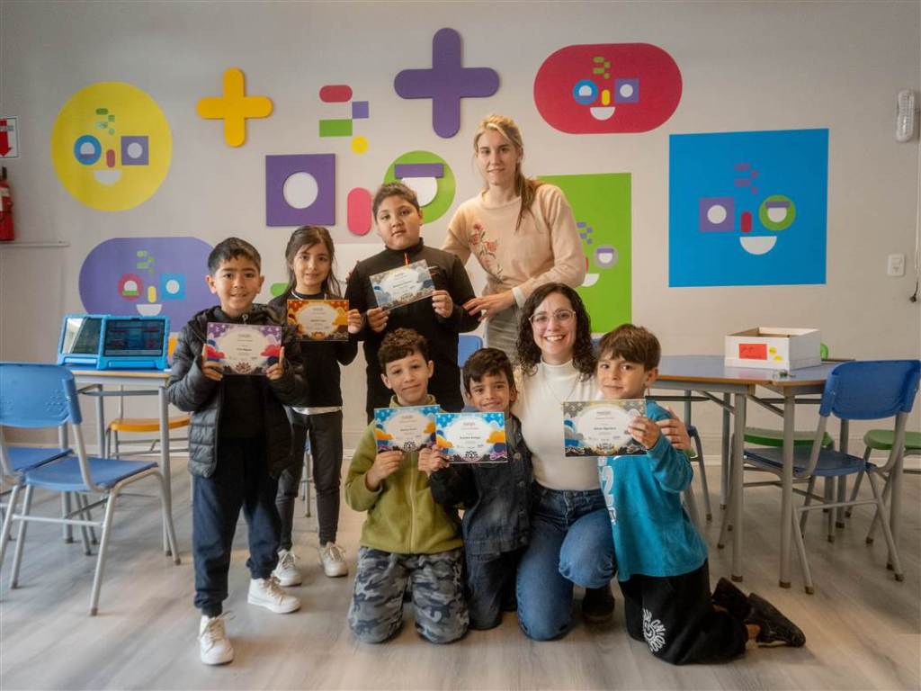 Chicos de Junín se lucieron en las Olimpíadas Matific: más de 50 medallas para la Escuela Municipal de&nbsp;Robótica
