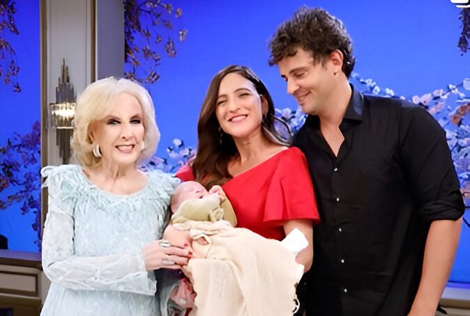 Mirtha Legrand recibió a Vicente, el bebé de Carolina Amoroso y el juninense Guido Covini. (Foto: Instagram).