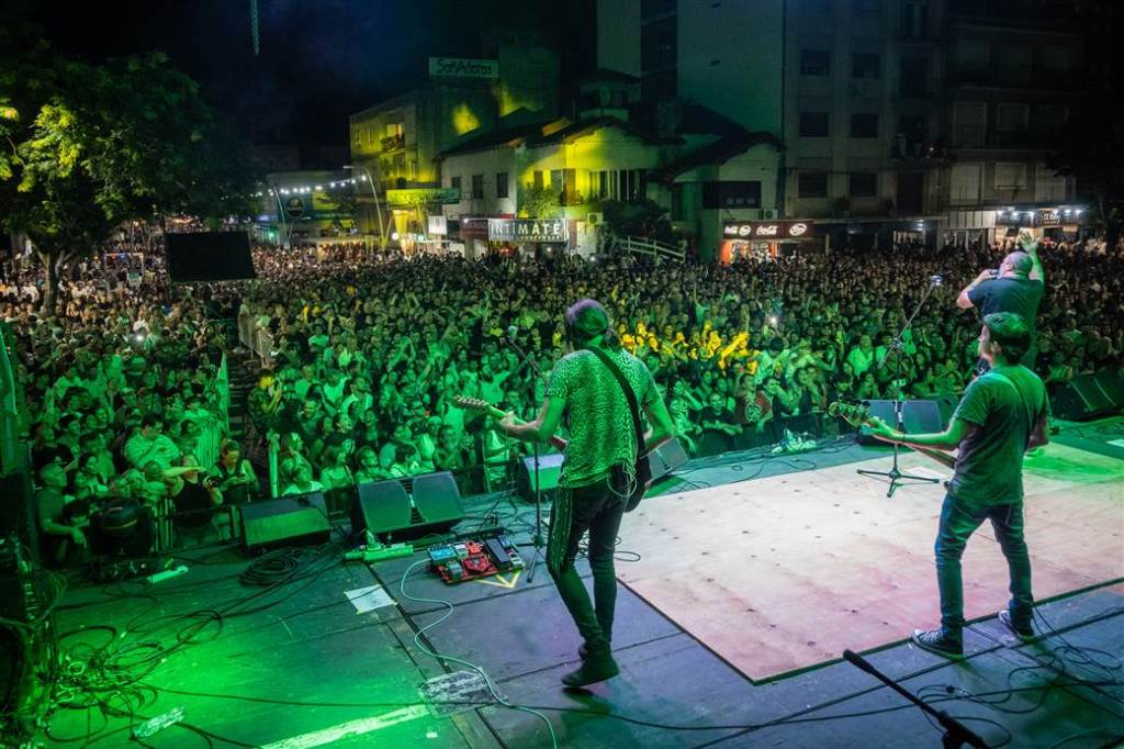 Junín celebró sus 198 años con una fiesta multitudinaria que reunió a unas 20.000 personas y potenció la economía&nbsp;local