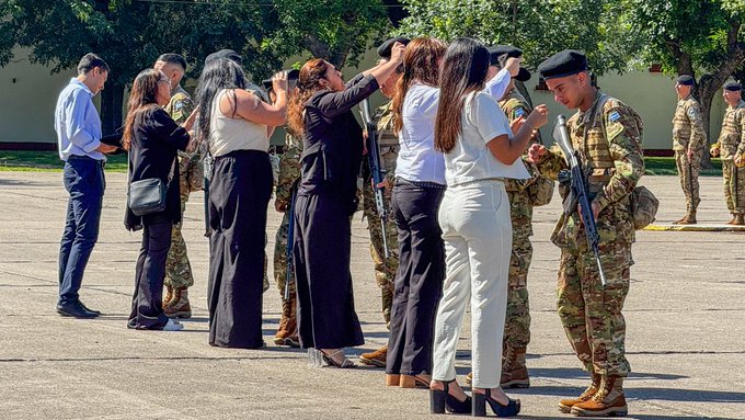 Junín celebró la entrega de boinas a los soldados voluntarios del G.A.&nbsp;10